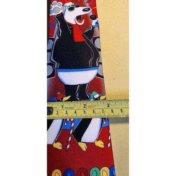 The North‎ Pole Factor Penguins Karaoke Christmas Necktie Hallmark Holiday Music - Picture 2 of 3